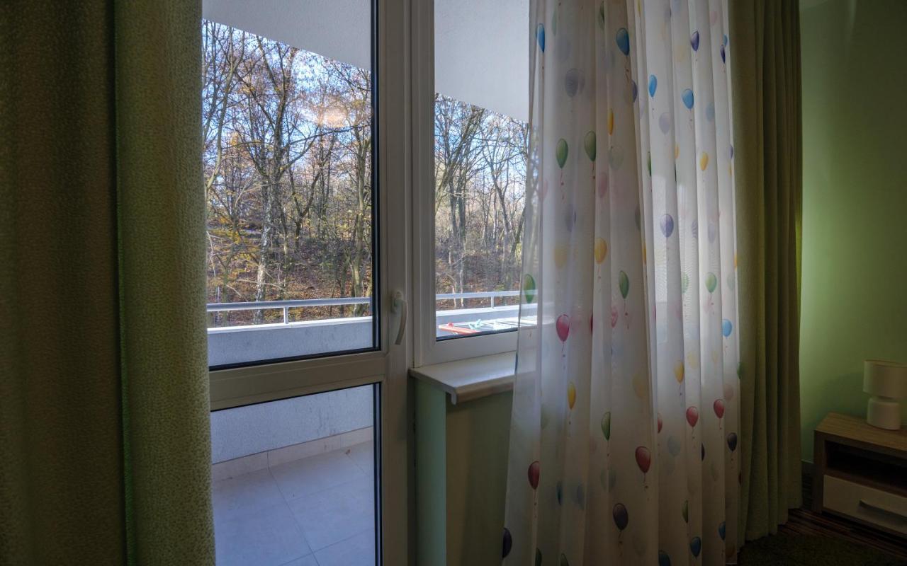 Colored Balloons - 3 Bedrooms, 3 Bathrooms, Equipped Large Apartments Lviv Ngoại thất bức ảnh