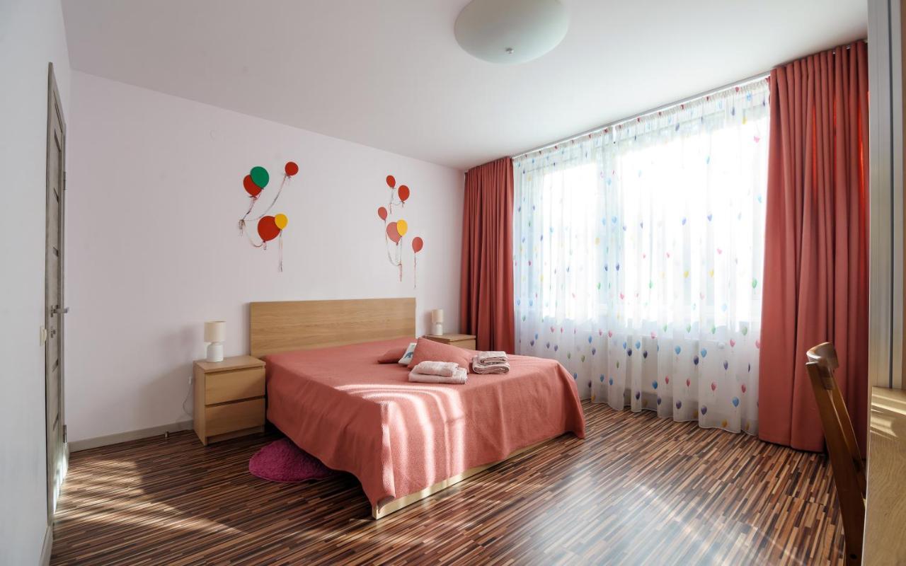 Colored Balloons - 3 Bedrooms, 3 Bathrooms, Equipped Large Apartments Lviv Ngoại thất bức ảnh