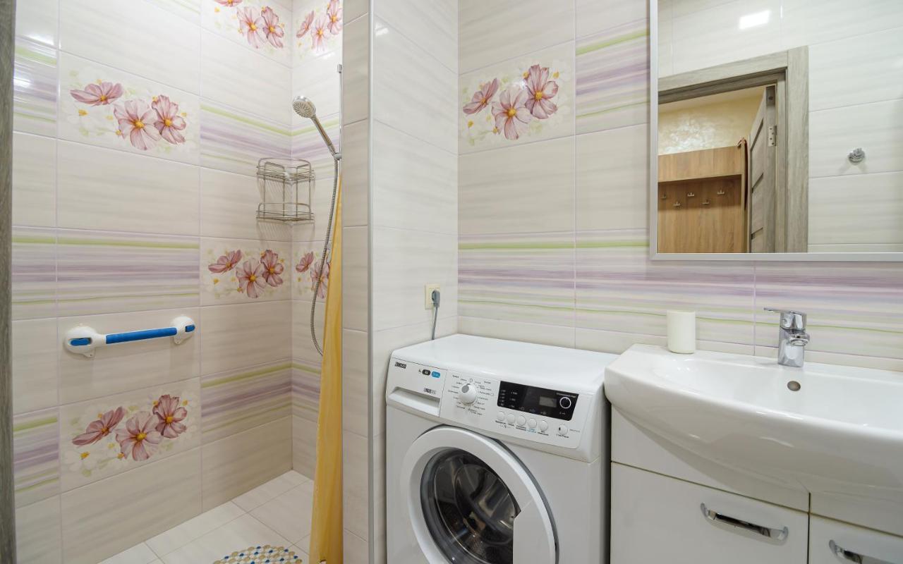 Colored Balloons - 3 Bedrooms, 3 Bathrooms, Equipped Large Apartments Lviv Ngoại thất bức ảnh