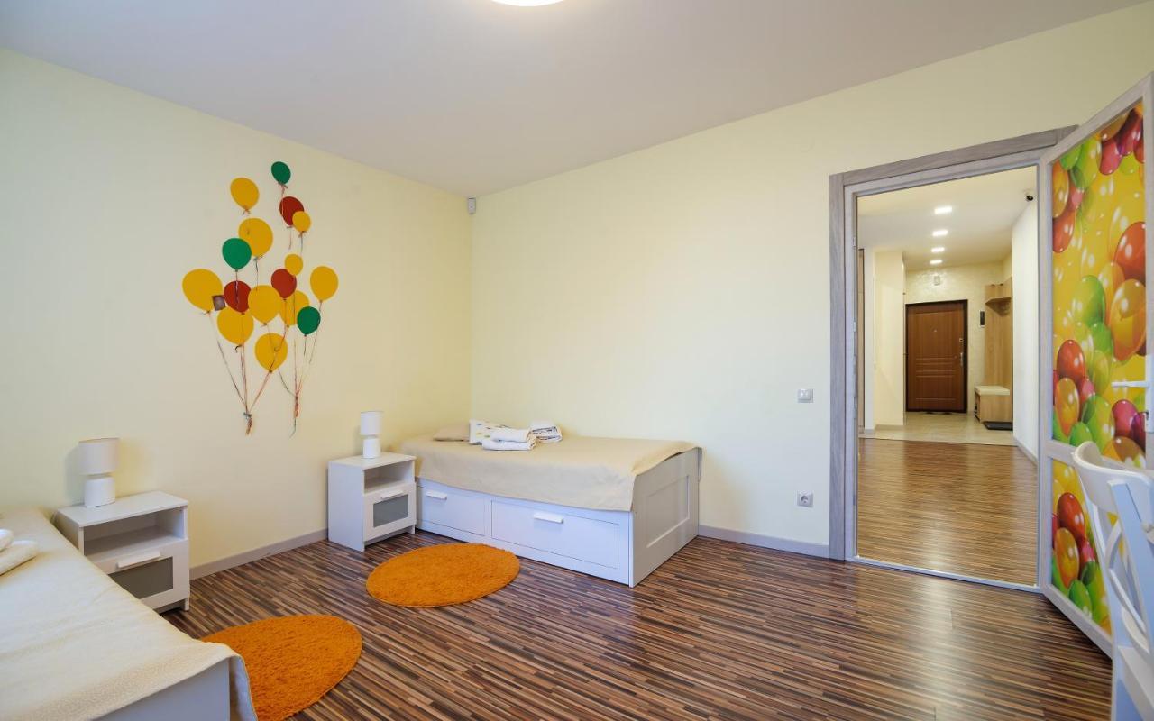 Colored Balloons - 3 Bedrooms, 3 Bathrooms, Equipped Large Apartments Lviv Ngoại thất bức ảnh