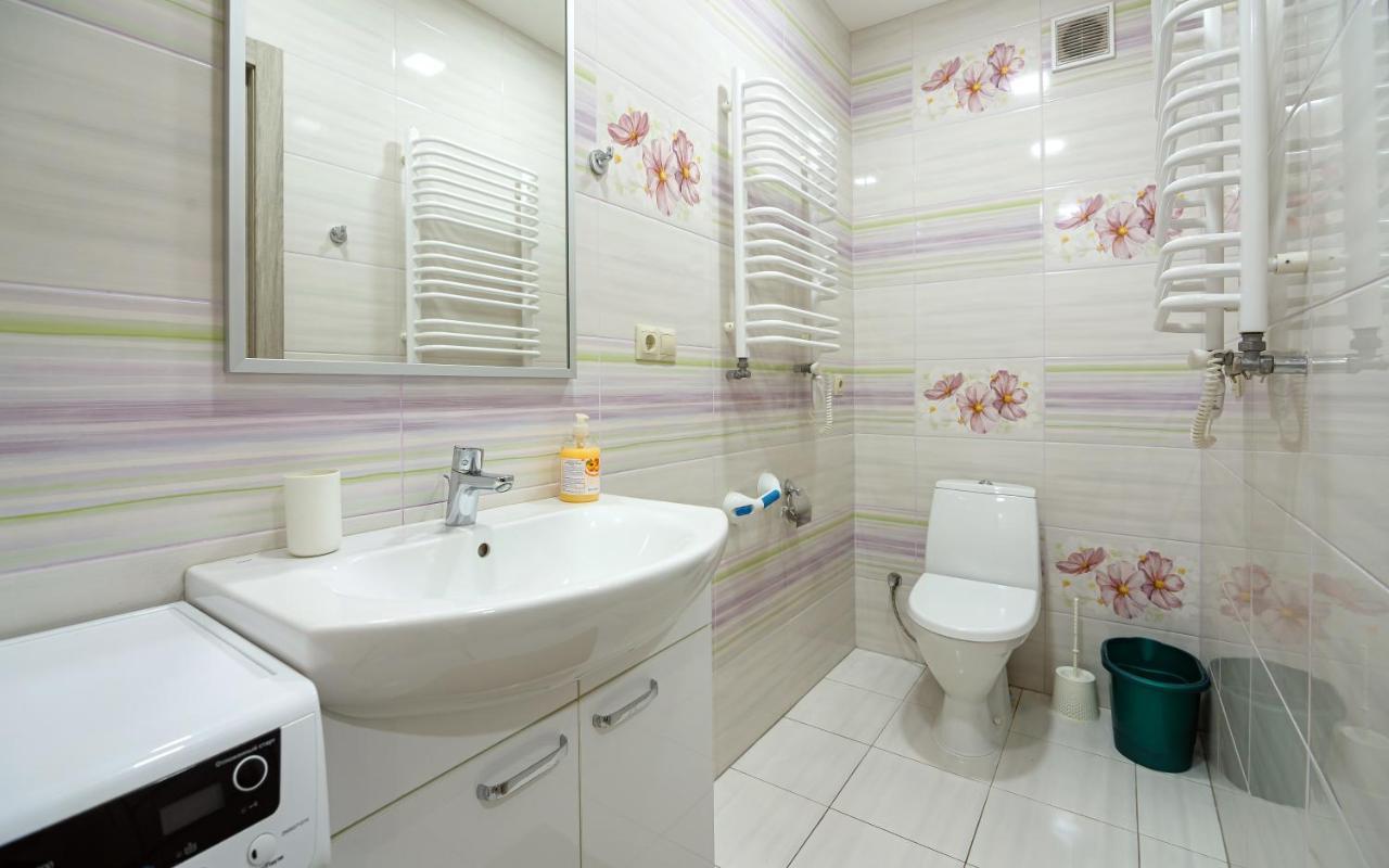 Colored Balloons - 3 Bedrooms, 3 Bathrooms, Equipped Large Apartments Lviv Ngoại thất bức ảnh
